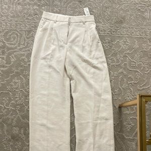 Aritzia Wilfred cream pants. Size 2. Never worn before. Too small!